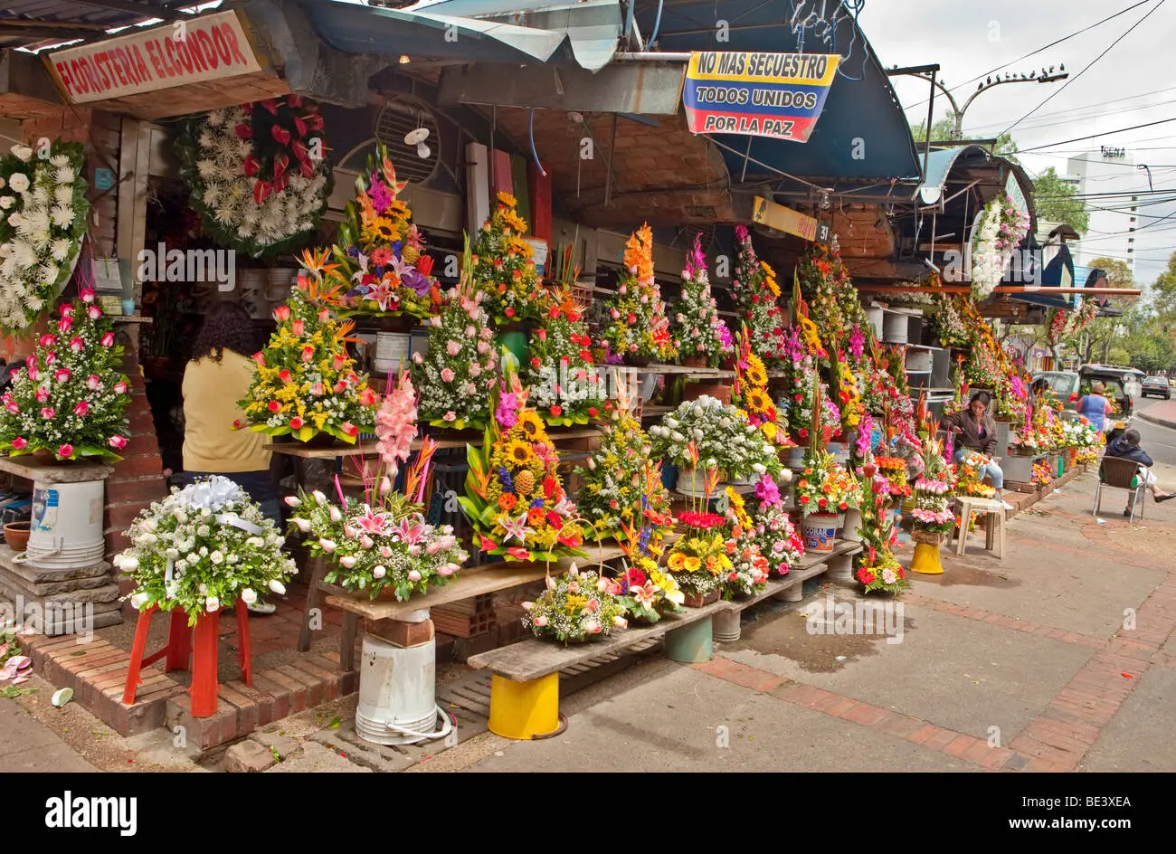 mercado de las flores bogota - Qué días venden flores en Paloquemao Bogotá