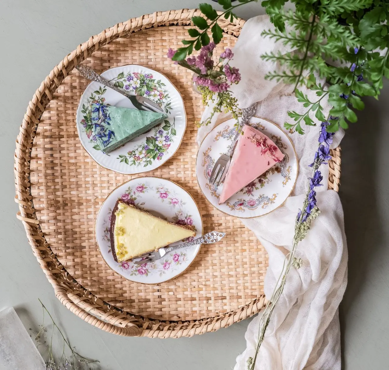 pastel para mujer con flores - Qué son los pasteles Aesthetic